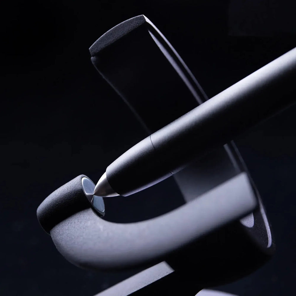 Stylo Plume Novium Design NVM Hoverpen Future et Roller-Stylo Plume-Novium Design-Papeterie du Dôme
